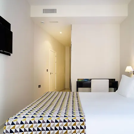 إكس مالاغا موسيوس 3*